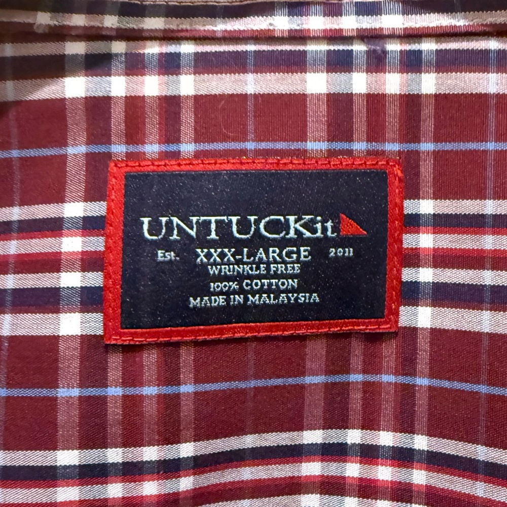 UNTUCKit Burgundy and White Plaid Casual Button-Down Shirt